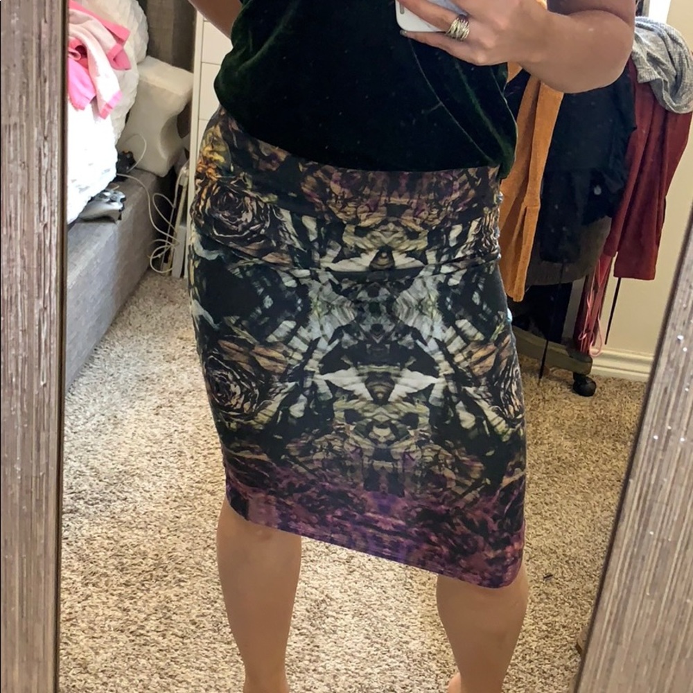 MULTI COLORED BODYCON MIDI SKIRT